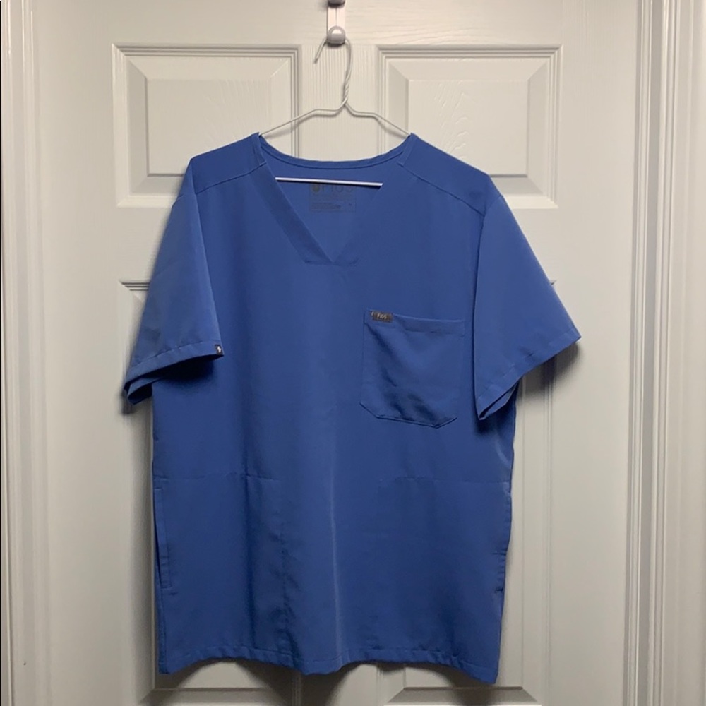 Figs Chisec Three-pocket Scrub top
